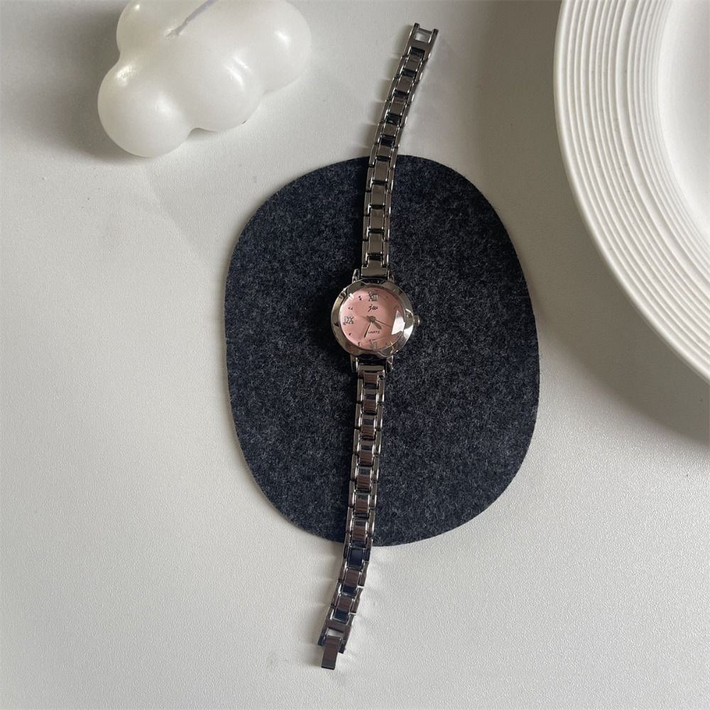Smartwatch Vintage Watches For Women - Klasik Zarif Altın Kol Saati Küçük